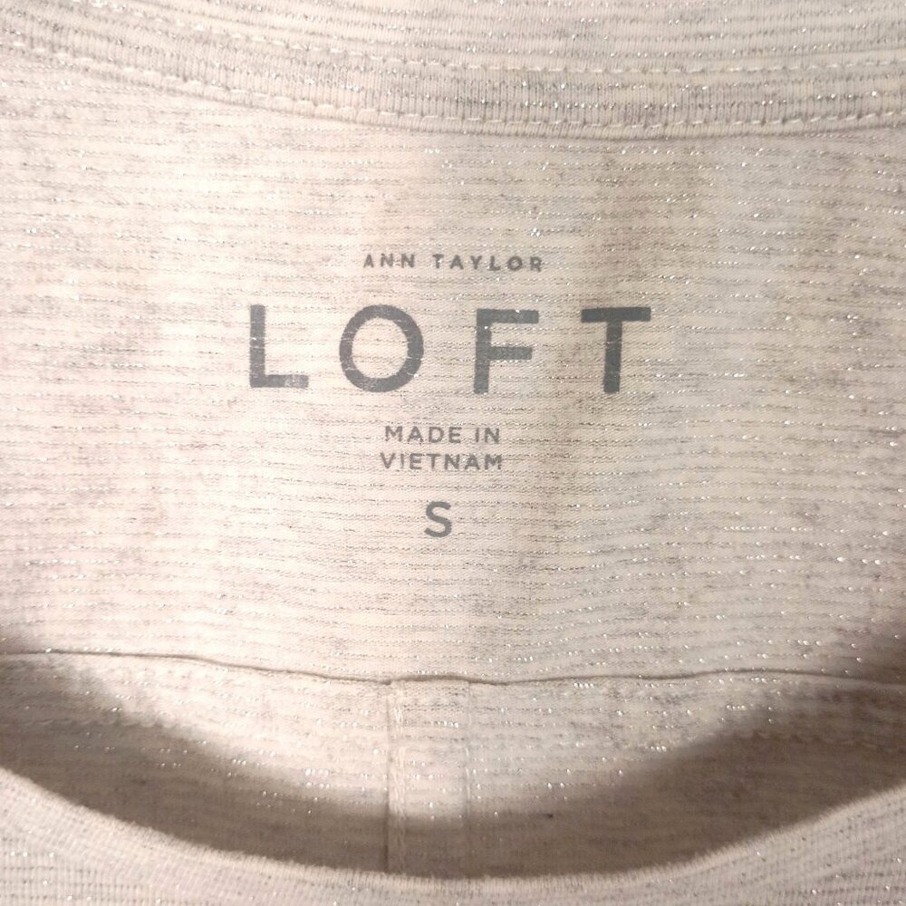 Ann Taylor LOFT Oatmeal Shimmer Top Metallic Long Sleeve Tee size S - Picture 2 of 5